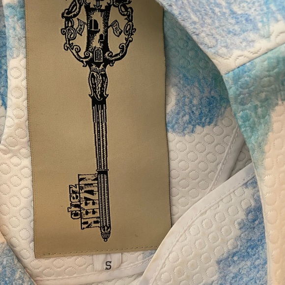 Cloud printed top by Korean Designer - Picture 5 of 5